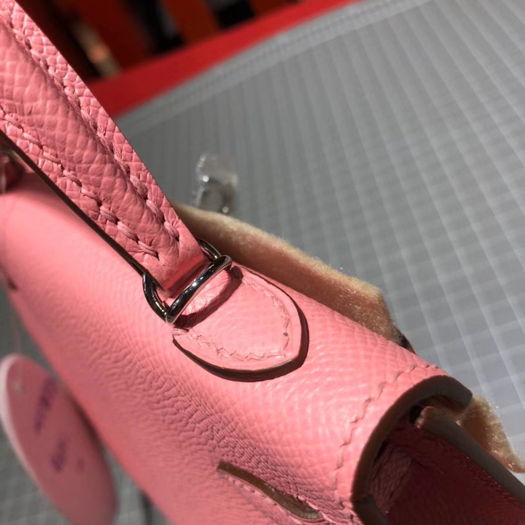 爱马仕包包官网 Hermes Minikelly2代 奶昔粉色顶级Epsom牛皮迷你凯莉包 银扣