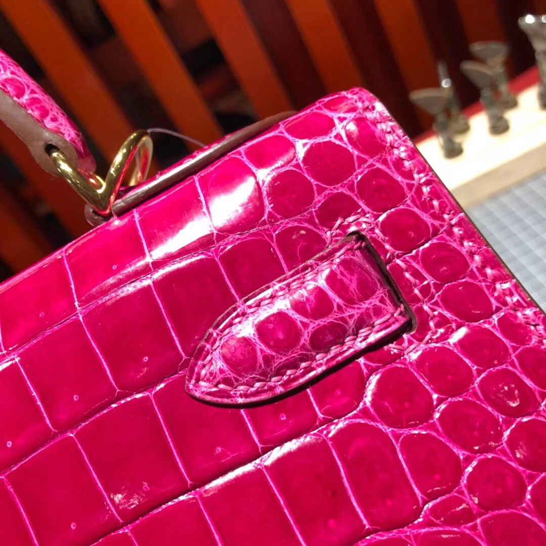 Hermes Kelly28CM 爱马仕天方夜谭紫亮光倒V湾鳄鱼皮凯莉包 金扣