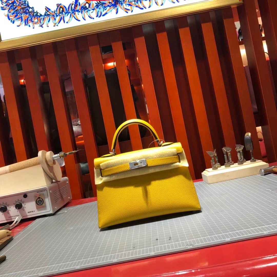爱马仕包包官网 Hermes Minikelly2代 琥珀黄原厂Epsom牛皮迷你凯莉包2代