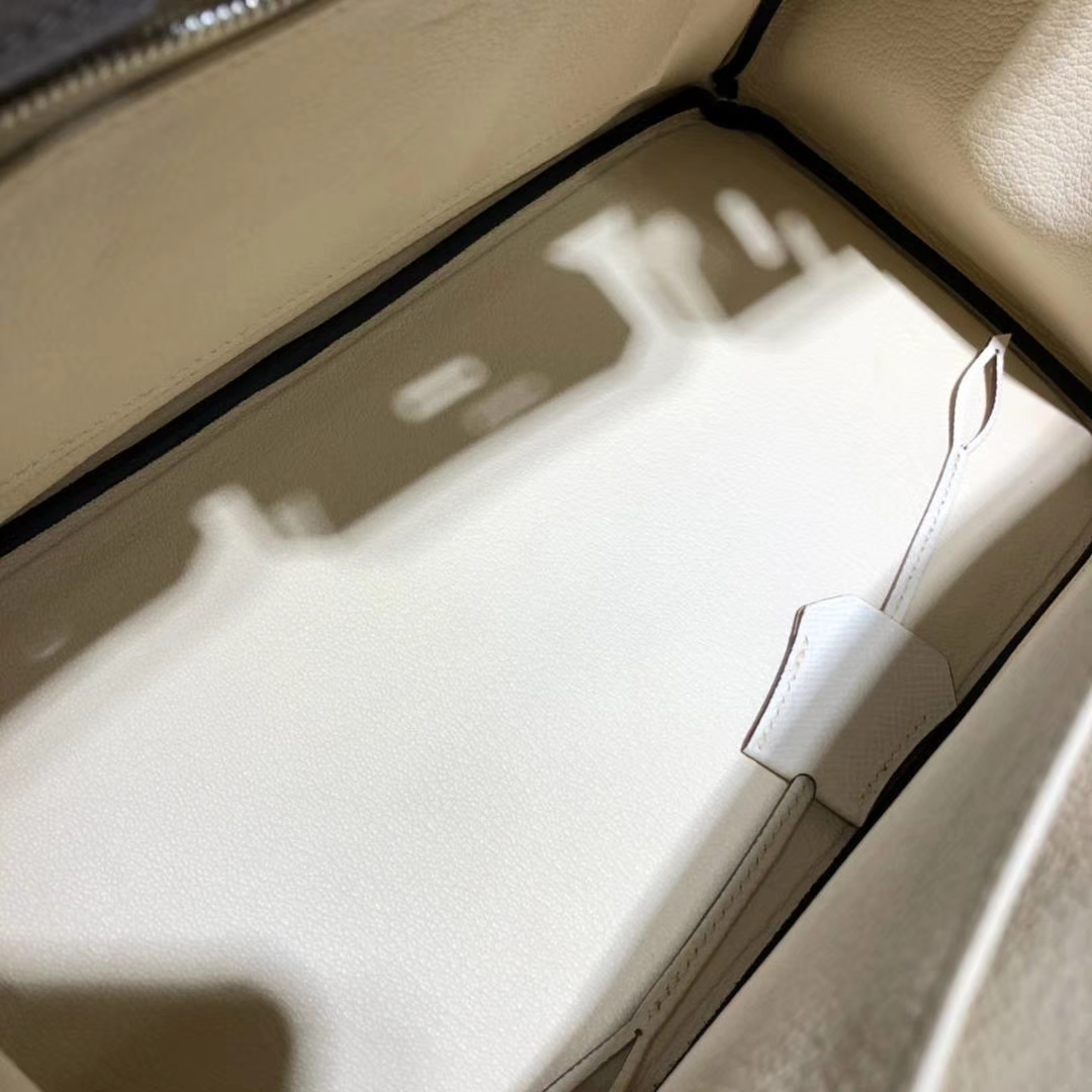 爱马仕铂金包价格 Hermes铁灰拼奶昔白原厂掌纹牛皮Birkin30CM 银扣