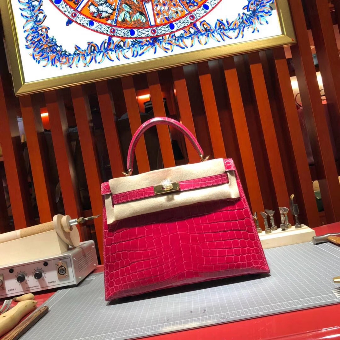 爱马仕Kelly包包 Hermes极度紫亮光尼罗鳄鱼皮凯莉包28CM 金扣