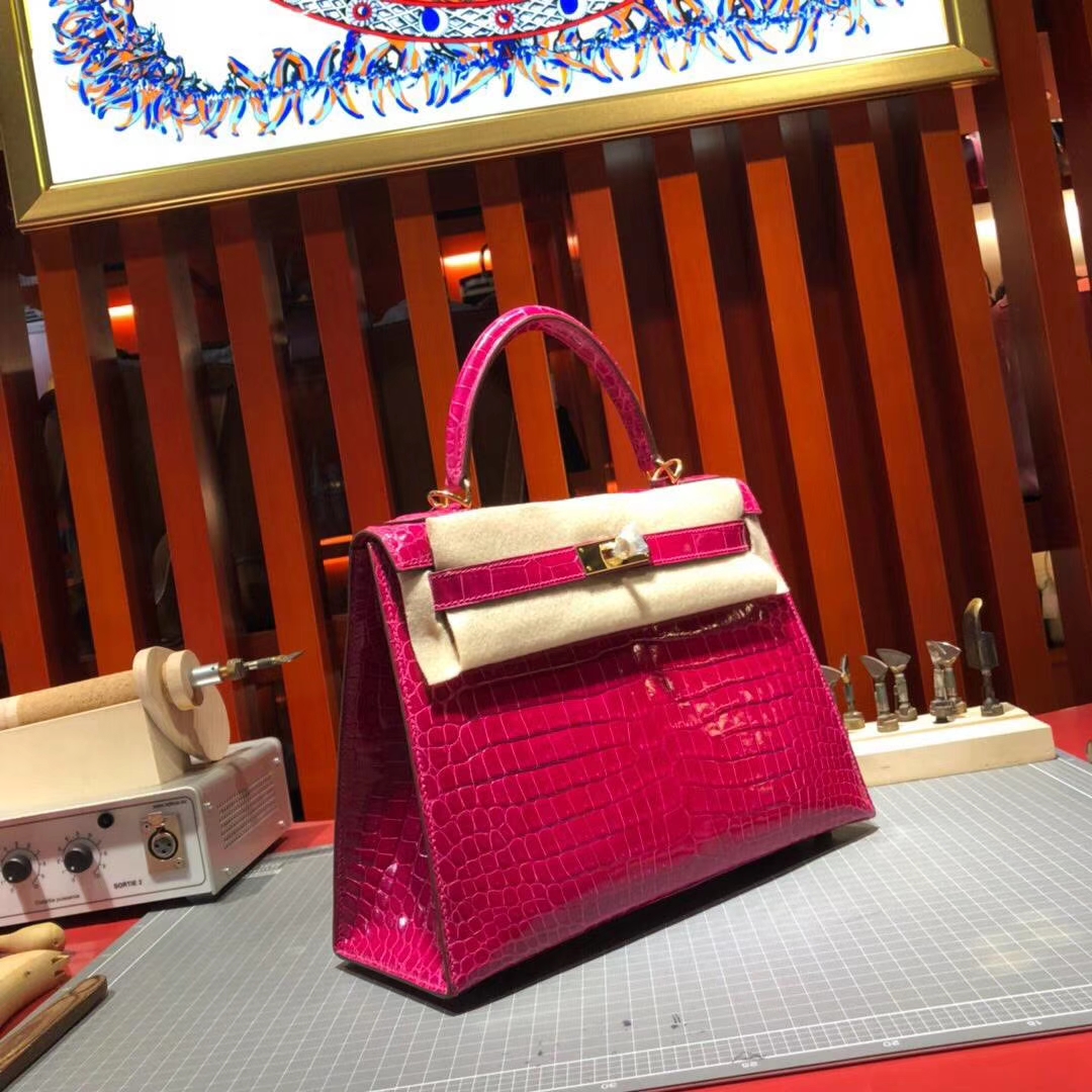 Hermes Kelly28CM 爱马仕天方夜谭紫亮光倒V湾鳄鱼皮凯莉包 金扣