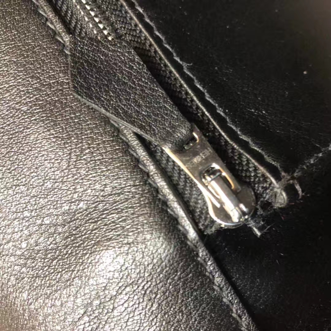 爱马仕新款女包 Hermes Parfums包包 打孔黑色原厂Swift牛皮 银扣