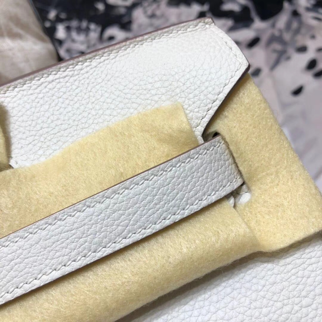 爱马仕包包尺寸 Hermes奶昔白色原厂Togo小牛皮铂金包Birkin30CM 金扣