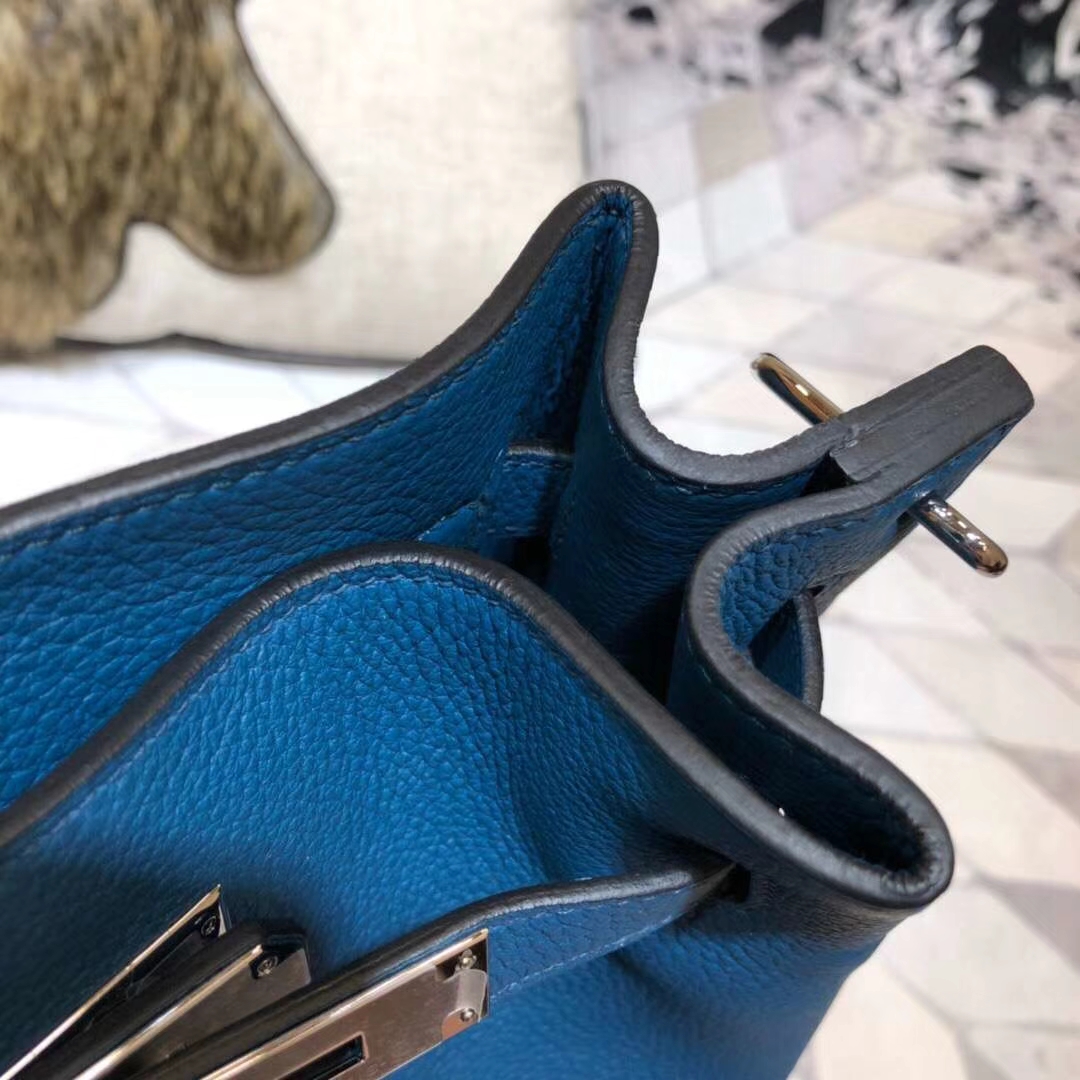 爱马仕水桶包价格 Hermes So Kelly22CM 加利西亚蓝进口TC牛皮 银扣