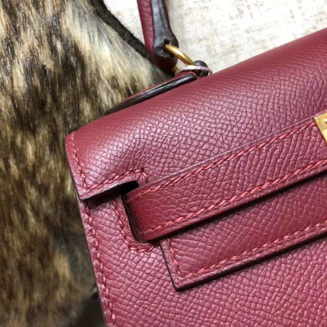 爱马仕Kelly包包 Hermes宝石红原厂掌纹牛皮凯莉包Kelly20CM 金扣