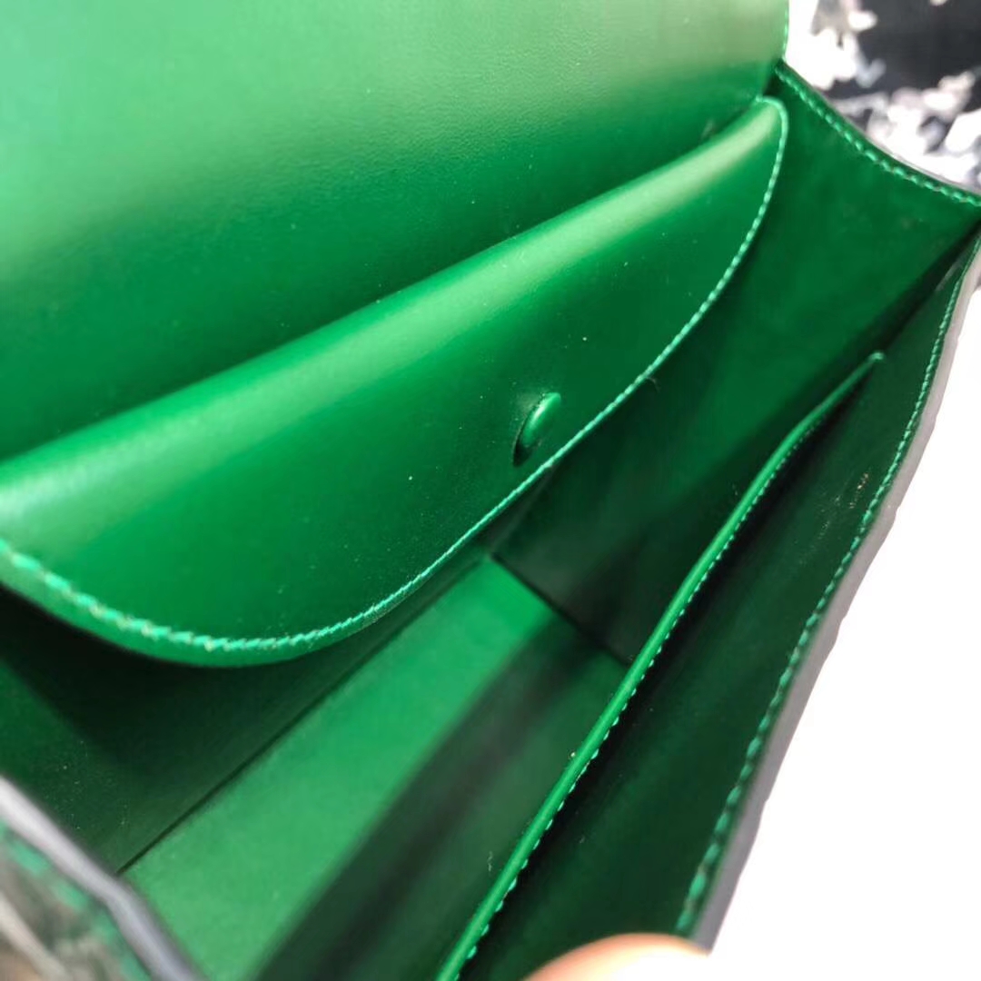 爱马仕手枪包 Hermes Verrou24CM 绿色亮面鳄鱼皮单肩斜挎包 银扣