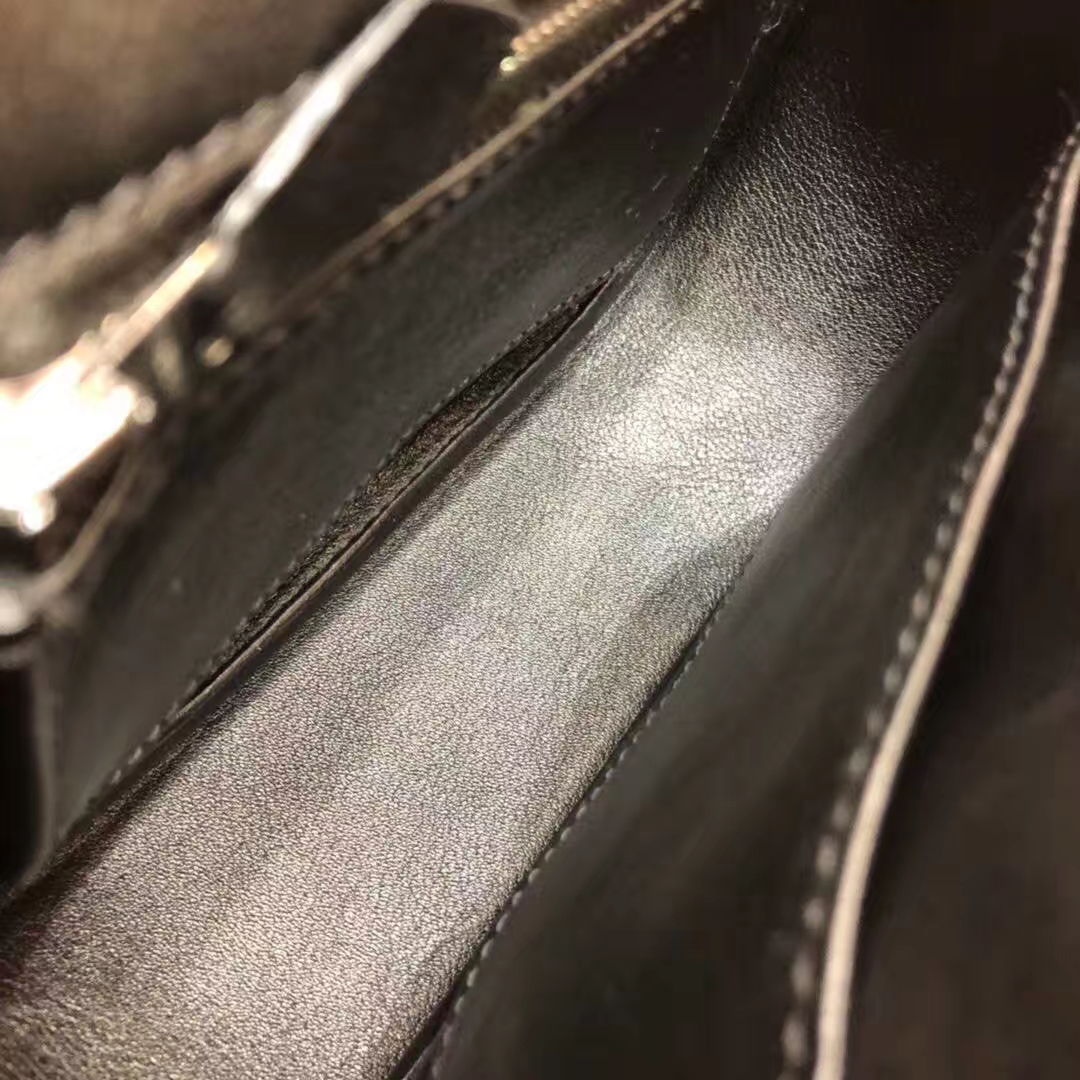 爱马仕新款女包 Hermes Parfums包包 打孔黑色原厂Swift牛皮 银扣