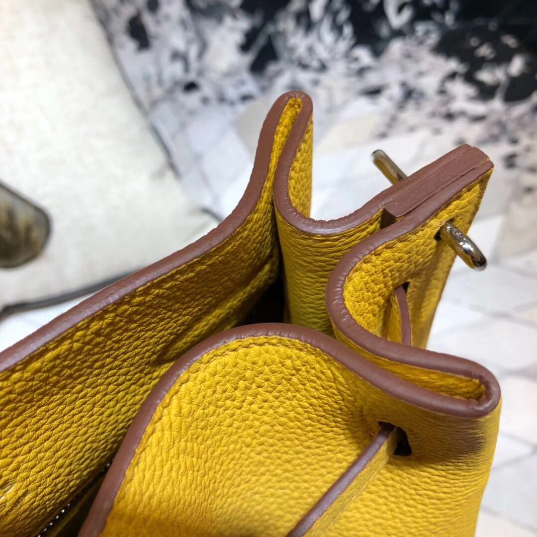 爱马仕新款单肩包 Hermes So Kelly22CM 9D琥珀黄TC牛皮 银扣