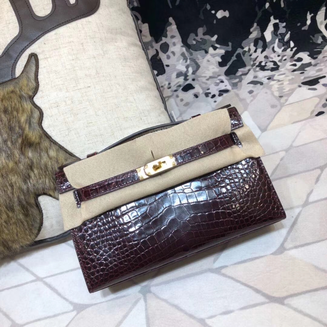 Hermes Minikelly22CM 爱马仕波尔多酒红亮光鳄鱼皮迷你凯莉包手拿包 金扣