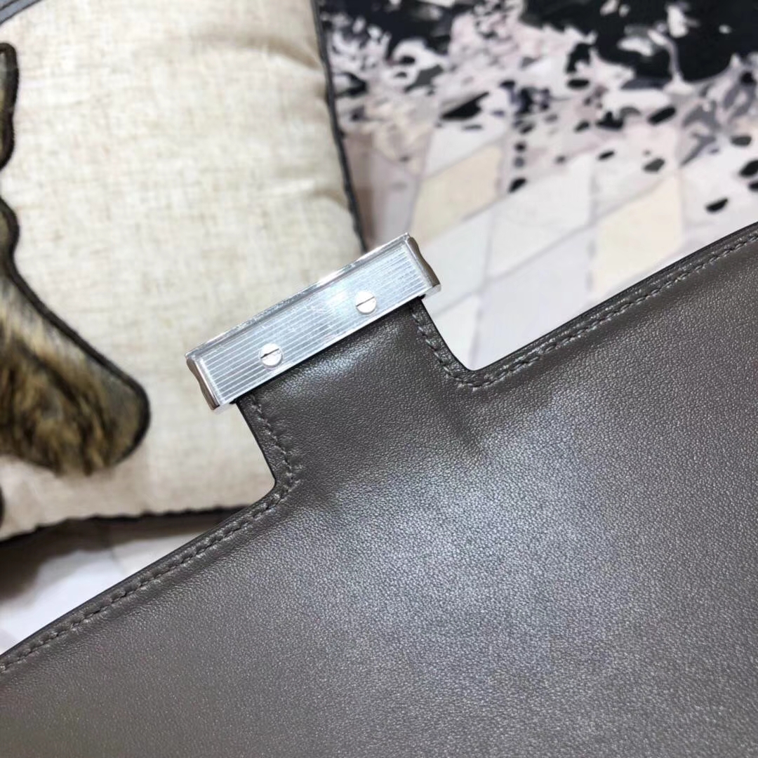 爱马仕空姐包尺寸 Hermes Constance23CM 8F锡器灰Epsom牛皮 银扣