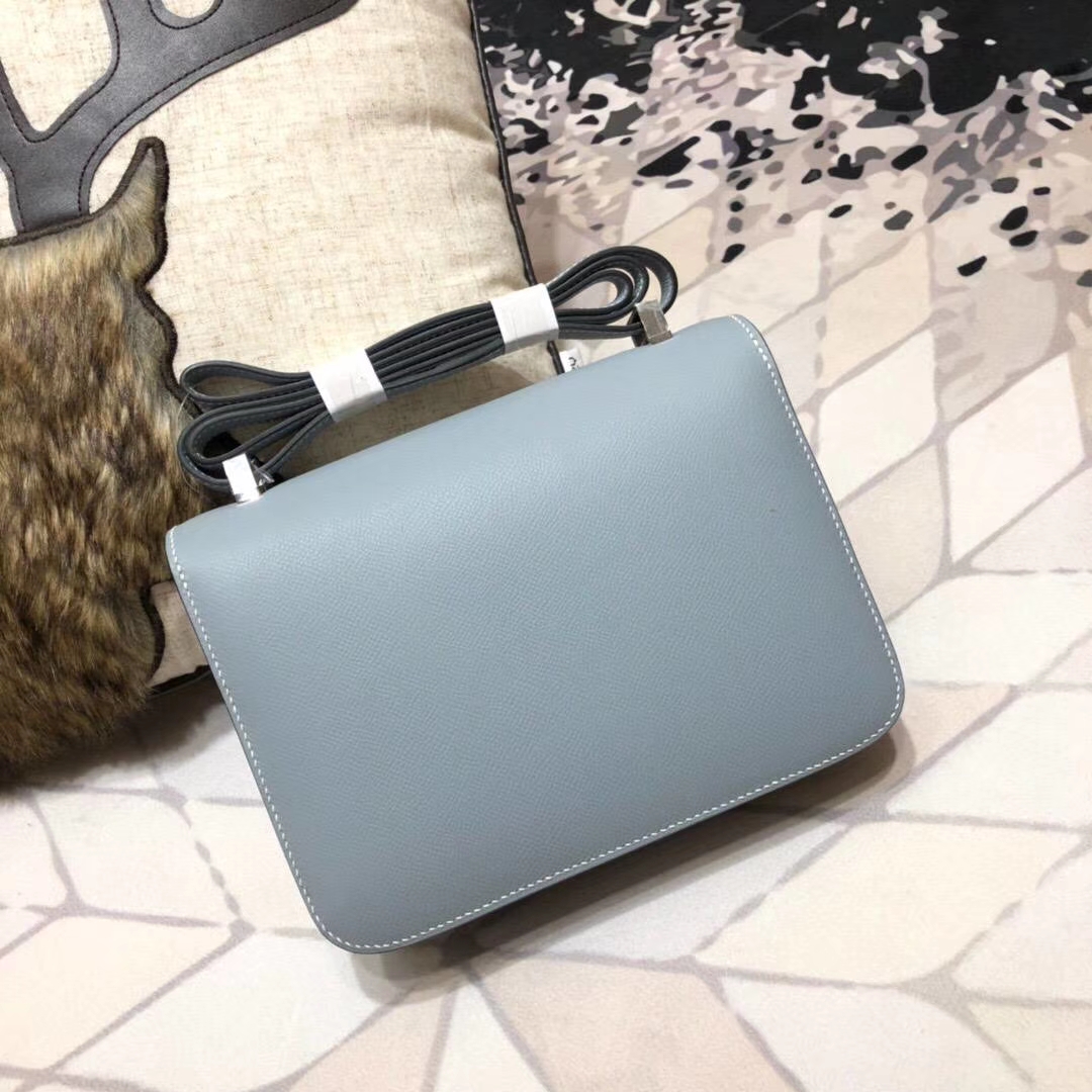 爱马仕包包官网 Hermes Constance23CM J7亚麻蓝原厂Epsom牛皮 金扣
