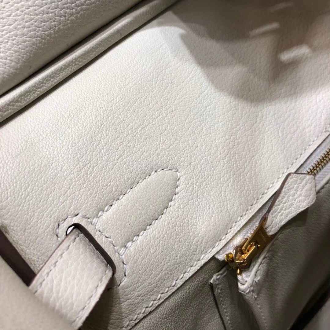 爱马仕包包尺寸 Hermes奶昔白色原厂Togo小牛皮铂金包Birkin30CM 金扣