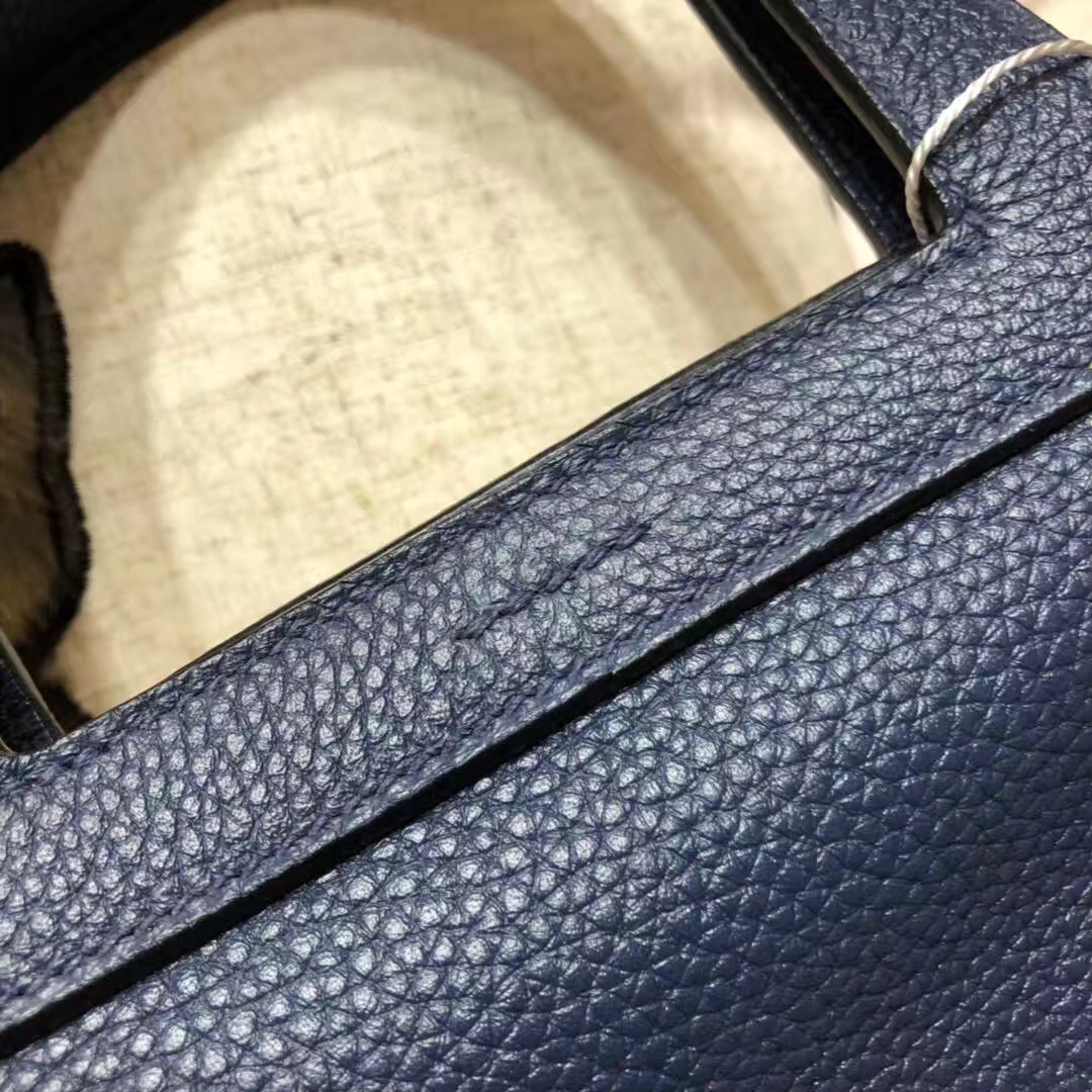 Hermes包包官网 爱马仕原厂Clemence牛皮Halzan包包手提包31CM 宝石蓝