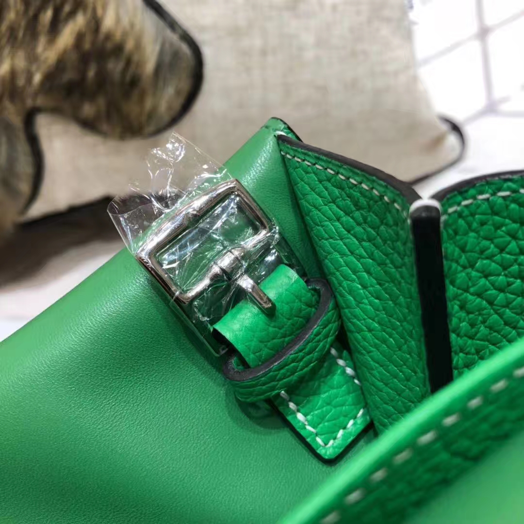爱马仕新款女包 Hermes Halzan31CM 1K竹子绿原厂Clemence牛皮 银扣