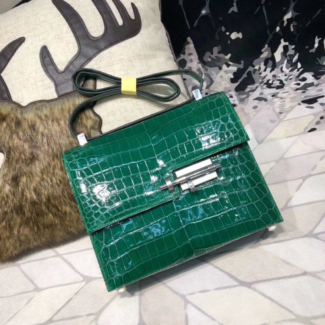 爱马仕手枪包 Hermes Verrou24CM 绿色亮面鳄鱼皮单肩斜挎包 银扣