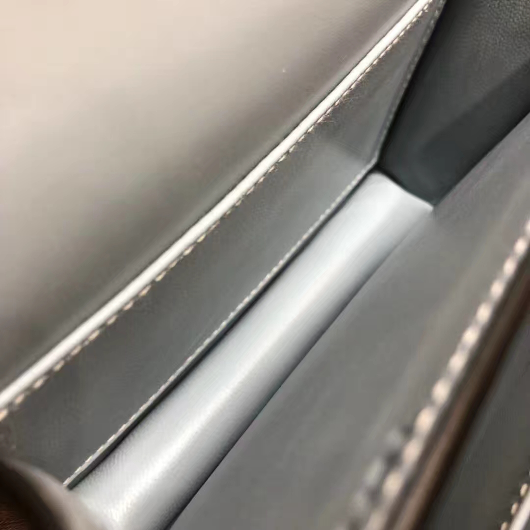 Hermes Constance19CM 爱马仕亚麻蓝原厂Epsom牛皮康斯坦包 银扣