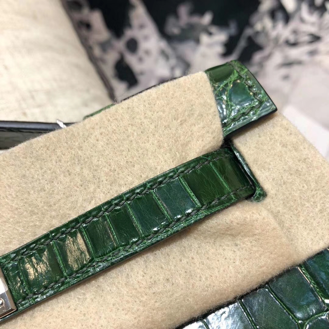 广州包包批发 Hermes爱马仕Minikelly22CM迷你凯莉包祖母绿美洲鳄鱼皮 银扣
