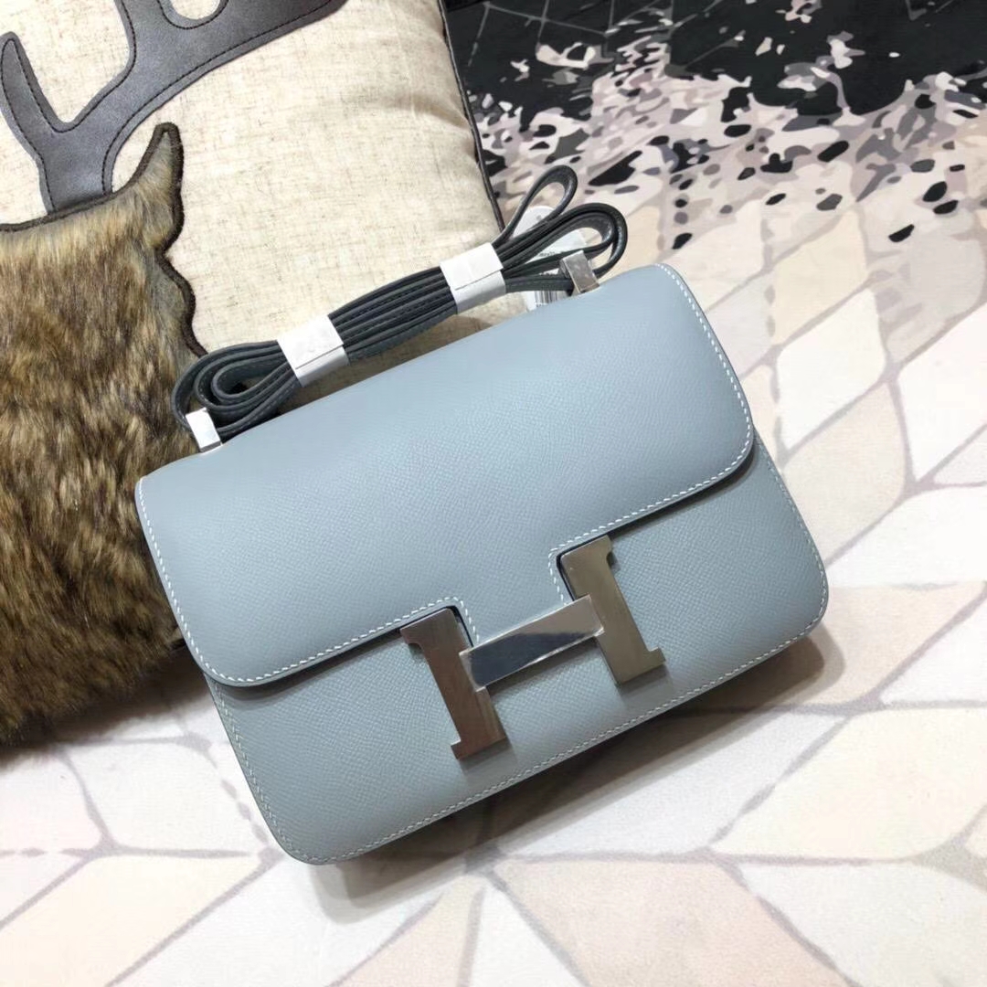 爱马仕包包官网 Hermes Constance23CM J7亚麻蓝原厂Epsom牛皮 金扣