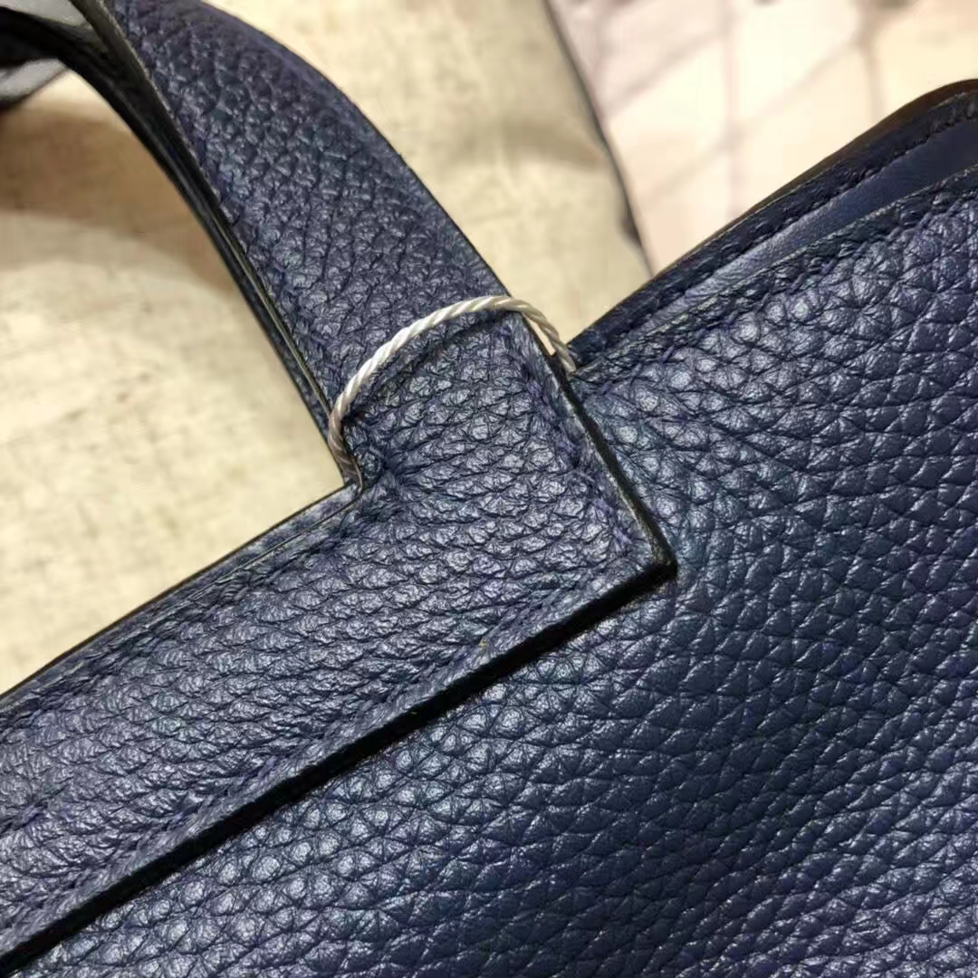 Hermes包包官网 爱马仕原厂Clemence牛皮Halzan包包手提包31CM 宝石蓝