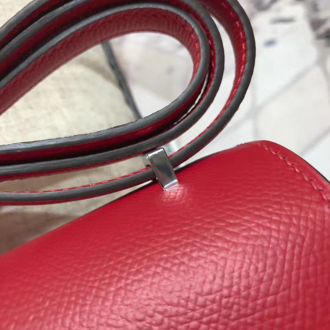 Hermes包包官网 爱马仕原厂掌纹牛皮康斯坦包Constance19CM 中国红