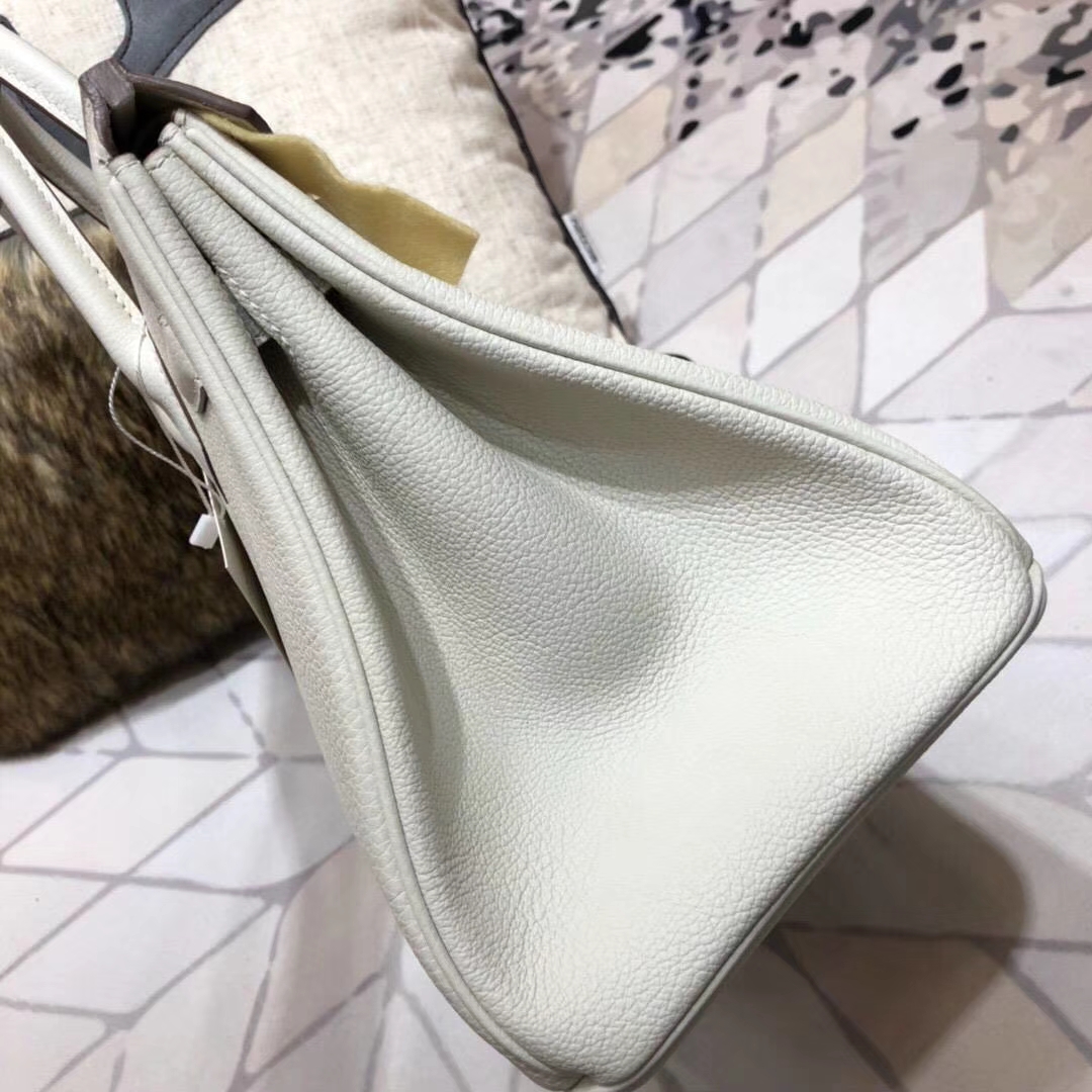 爱马仕包包尺寸 Hermes奶昔白色原厂Togo小牛皮铂金包Birkin30CM 金扣