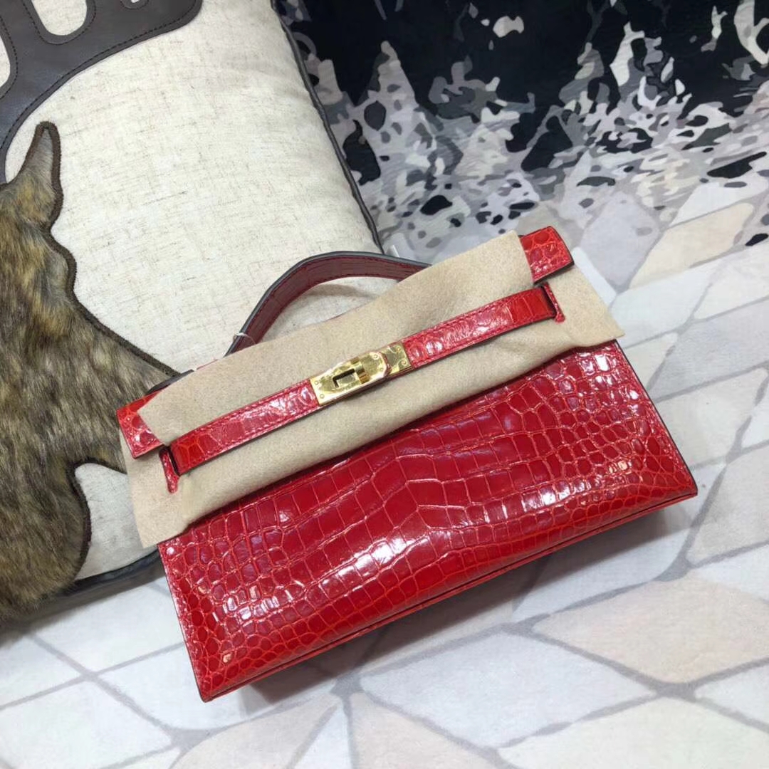 爱马仕包包价格 Hermes Minikelly22CM 法拉利红亮光鳄鱼皮迷你凯莉包 金扣