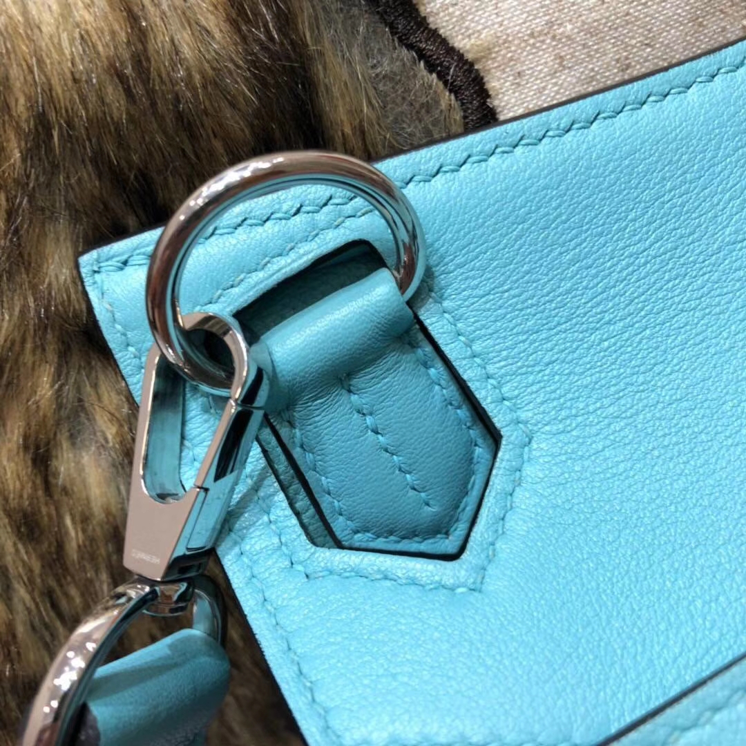 Hermes Jypsiere 爱马仕马卡龙蓝原厂Swift牛皮男女同用单肩斜挎包