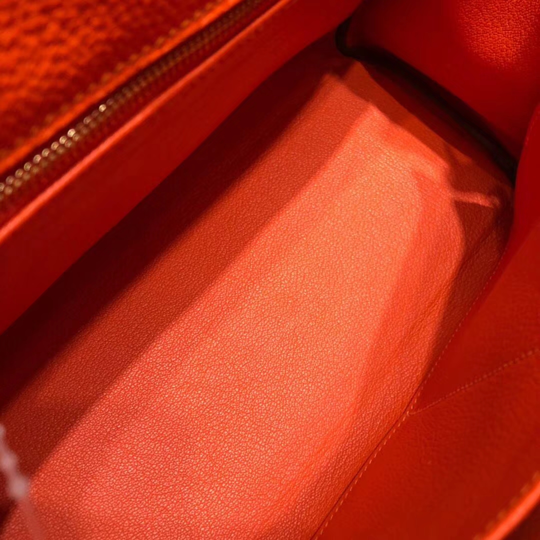 爱马仕凯莉包价格 Hermes Kelly28CM 9J火焰橙Togo小牛皮 金扣