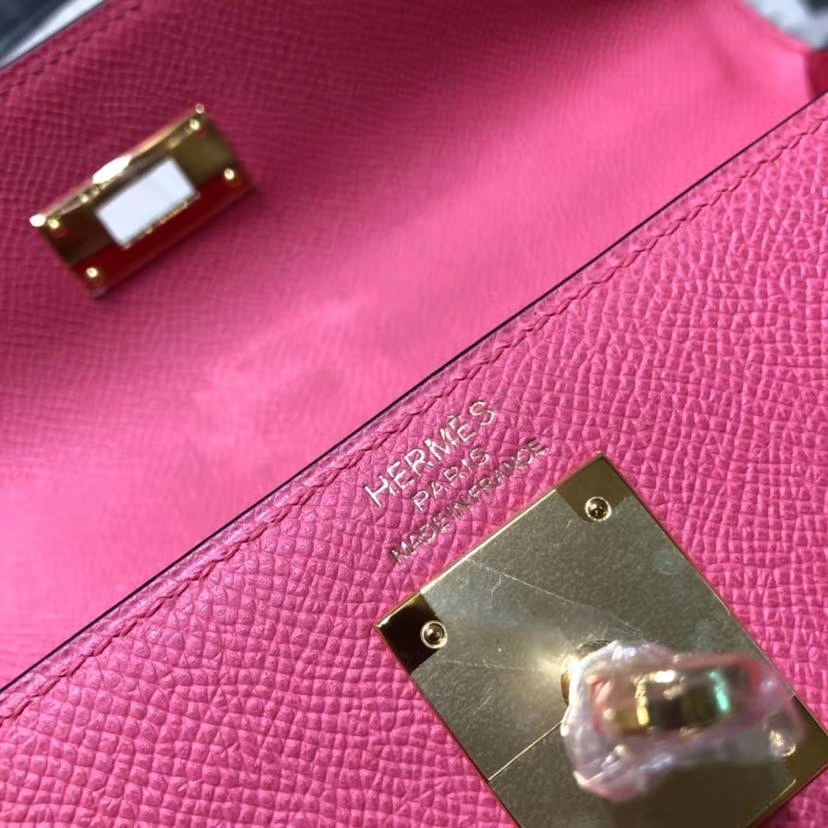 爱马仕包包官网 Hermes Kelly28CM 唇膏粉顶级Epsom牛皮 金扣