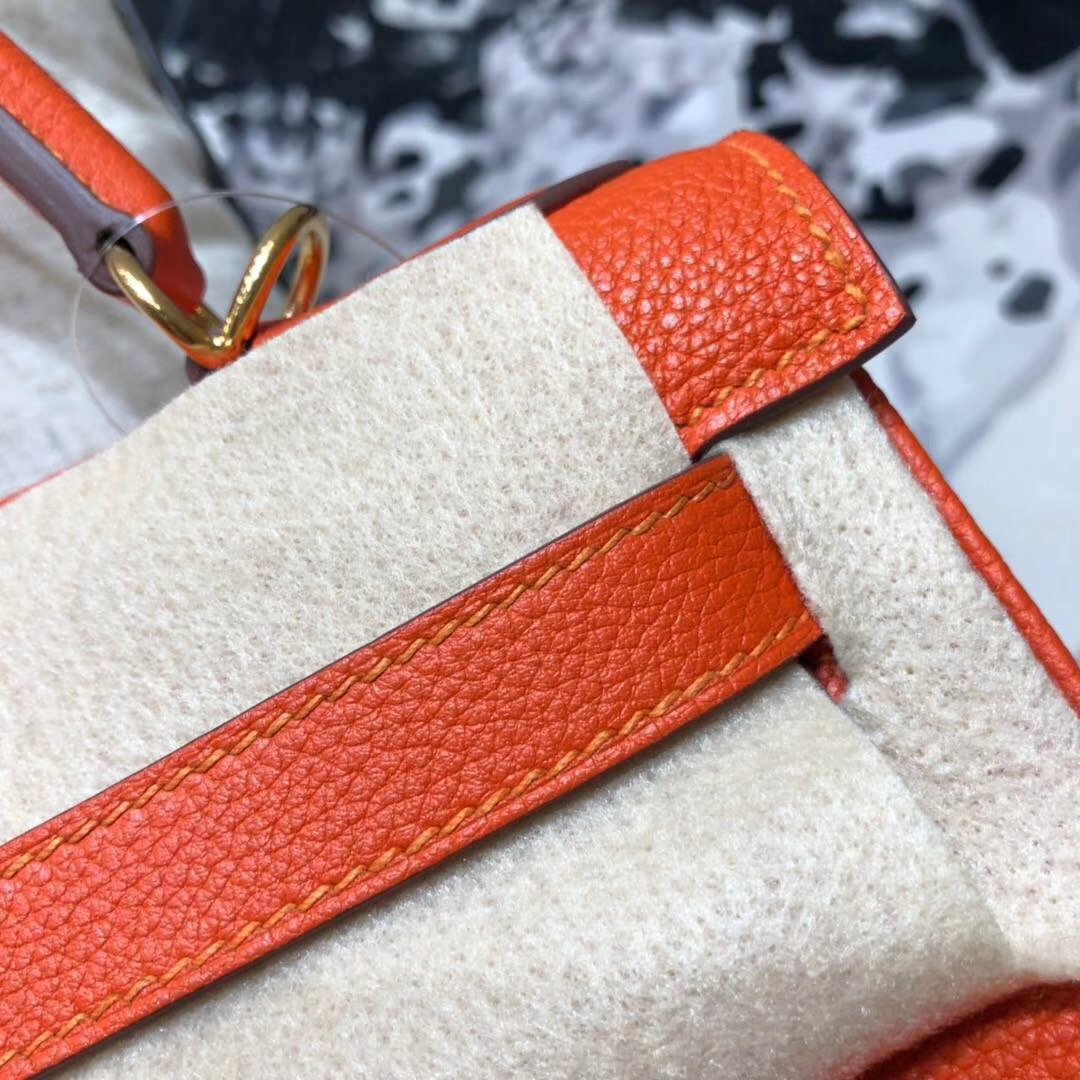 爱马仕凯莉包价格 Hermes Kelly28CM 9J火焰橙Togo小牛皮 金扣