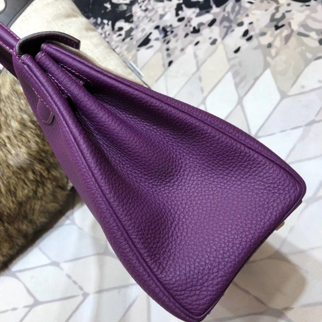 爱马仕包包官网 Hermes原厂Togo小牛皮内缝凯莉包Kelly28CM P9海葵紫 金扣