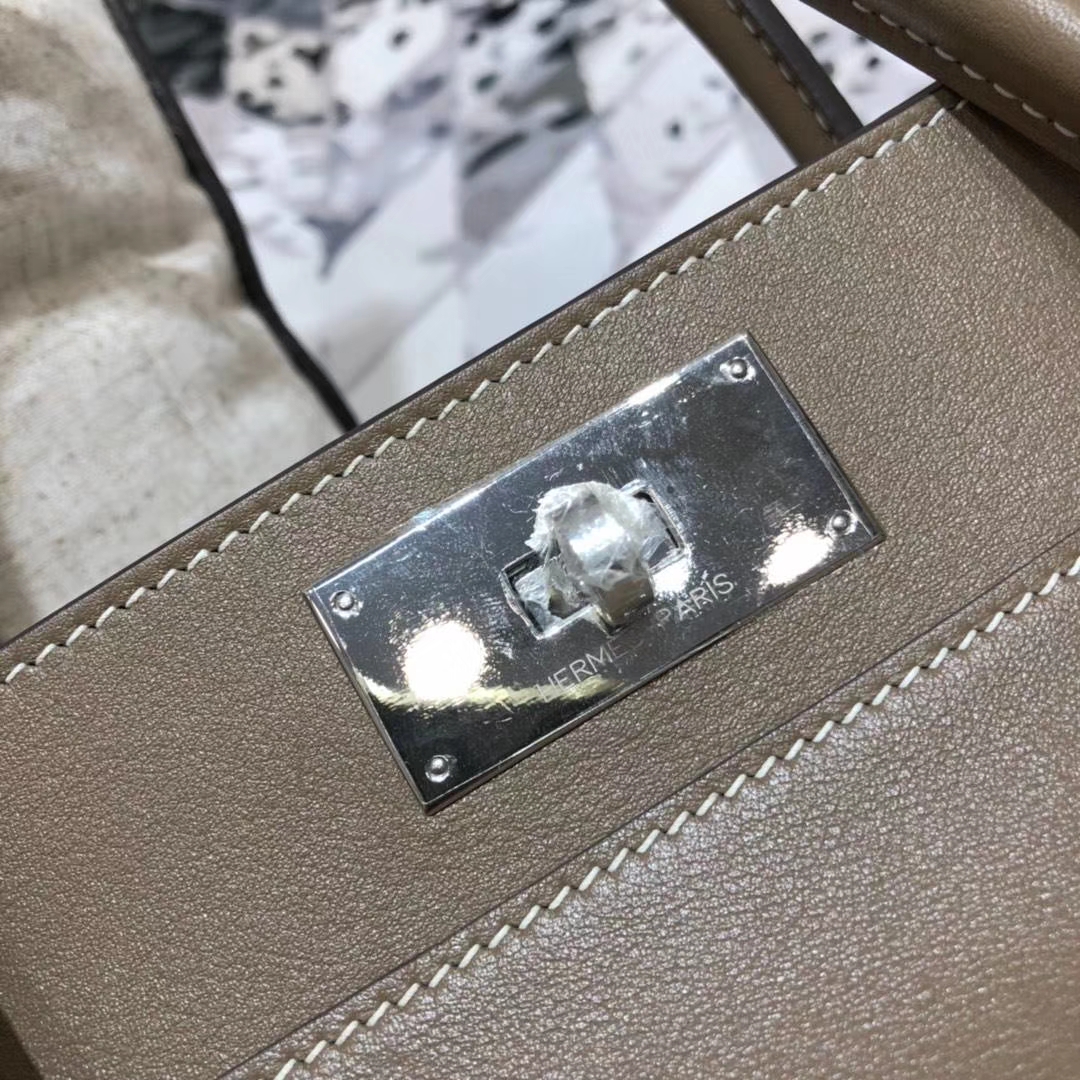 Hermes Toolbox26CM 爱马仕大象灰顶级Swift牛皮牛奶包手提女包 银扣