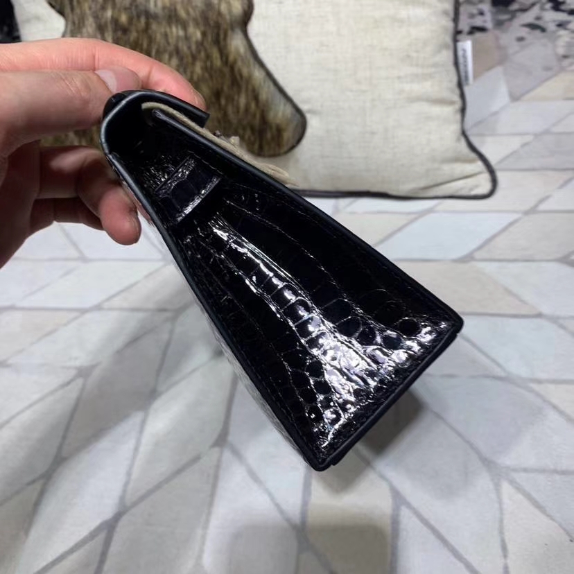 Hermes Minikelly22CM 爱马仕黑色亮光美洲鳄鱼皮迷你凯莉包 金扣