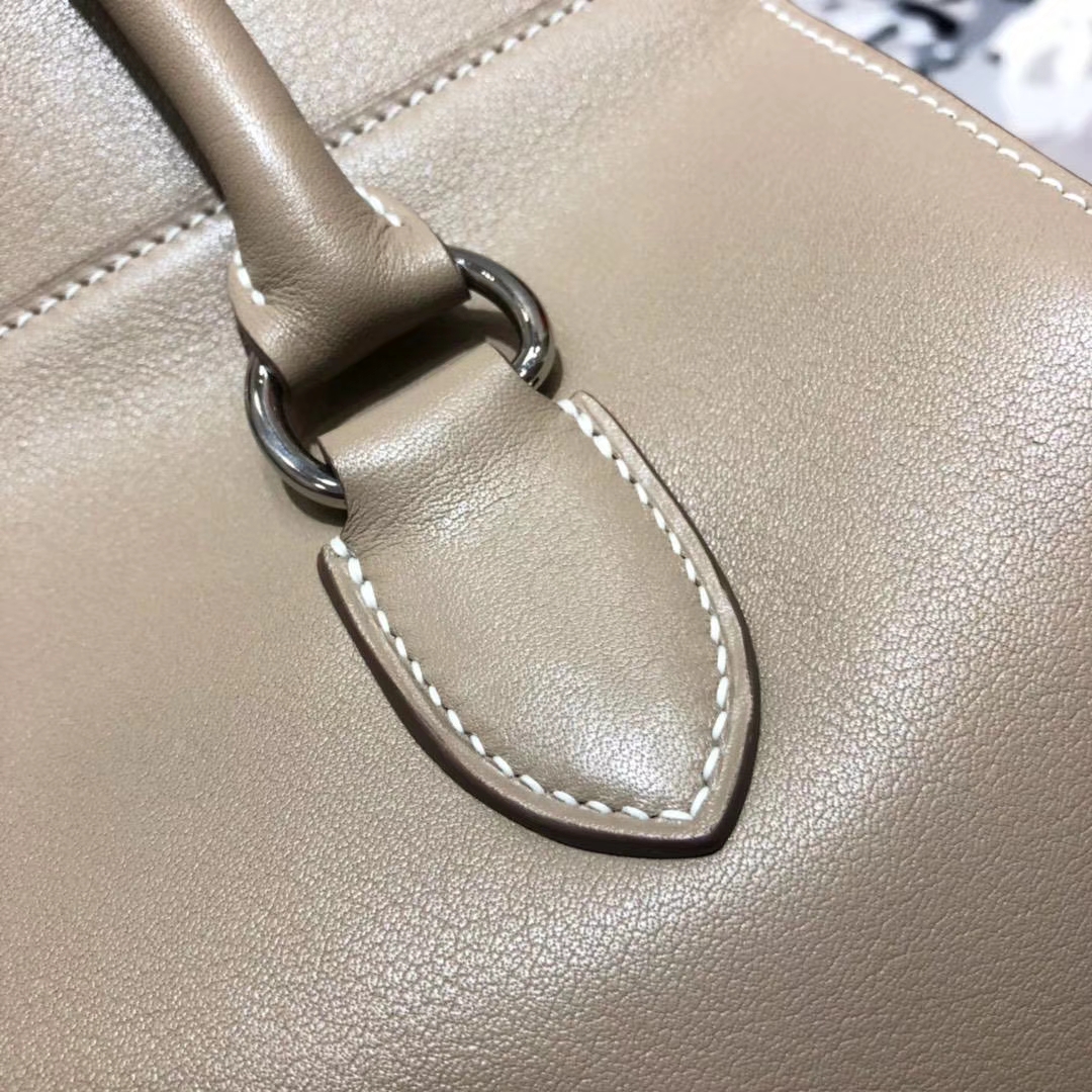 Hermes包包官网 爱马仕浅灰拼火焰橙牛奶包Toolbox26cm 银扣