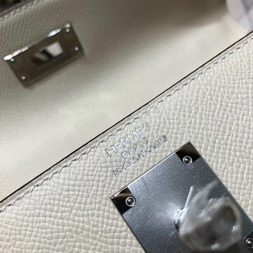 爱马仕Kelly女包 Hermes奶昔白顶级Epsom牛皮凯莉包Kelly28CM 银扣