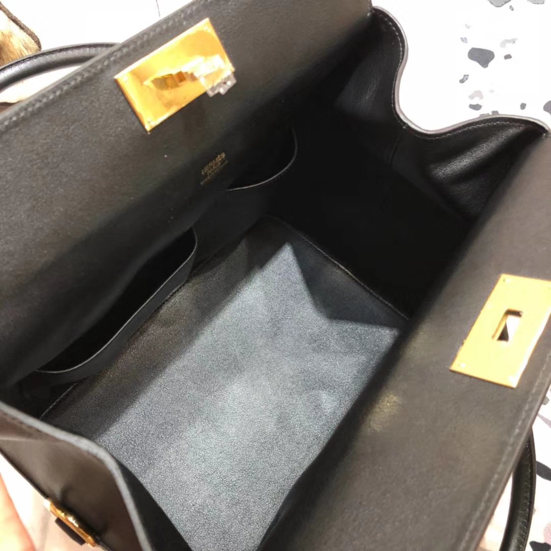 爱马仕女包价格 Hermes Toolbox26CM 黑色swift牛皮牛奶包 金扣