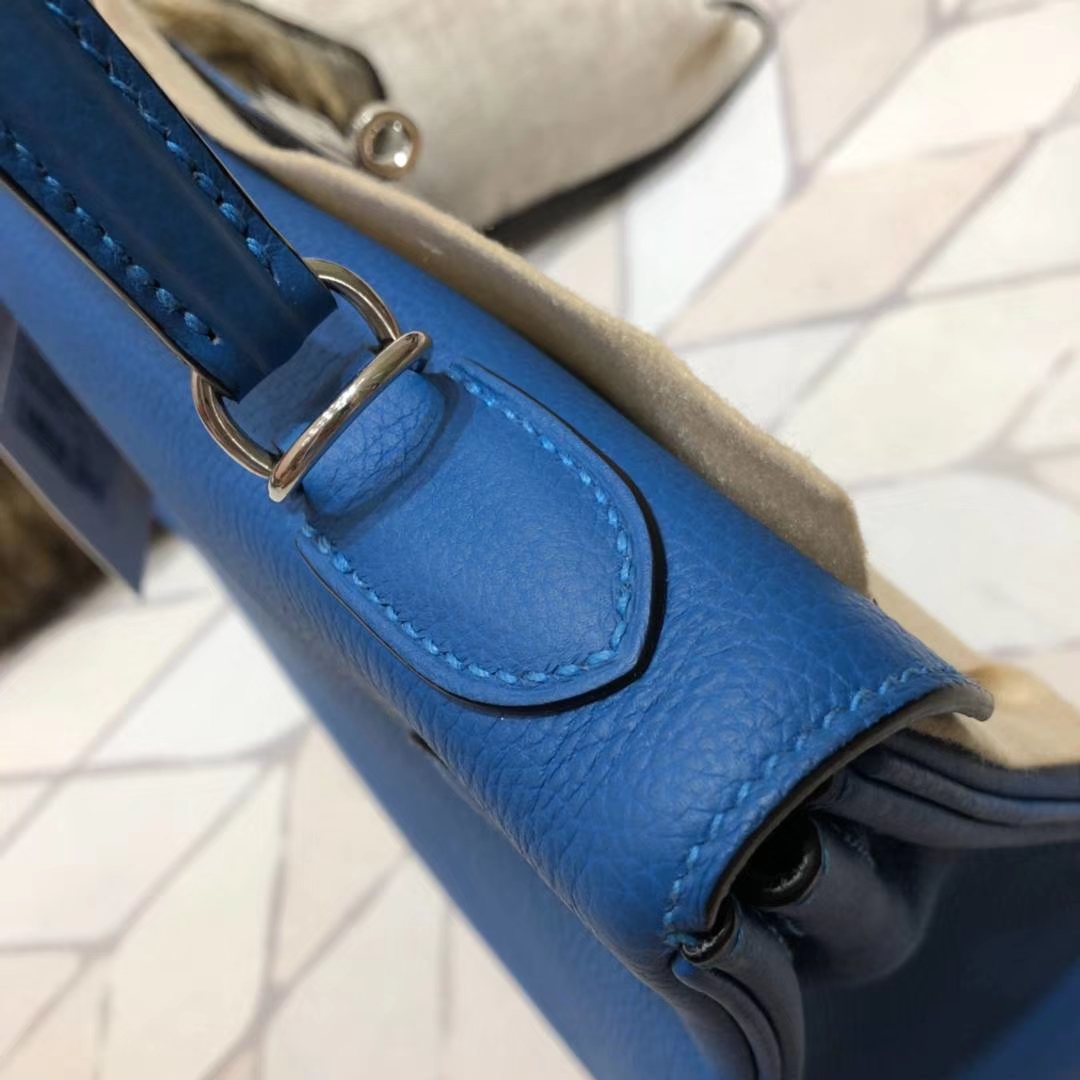 Hermes包包官网 爱马仕希腊蓝原厂御用Togo牛皮凯莉包Kelly32CM 银扣