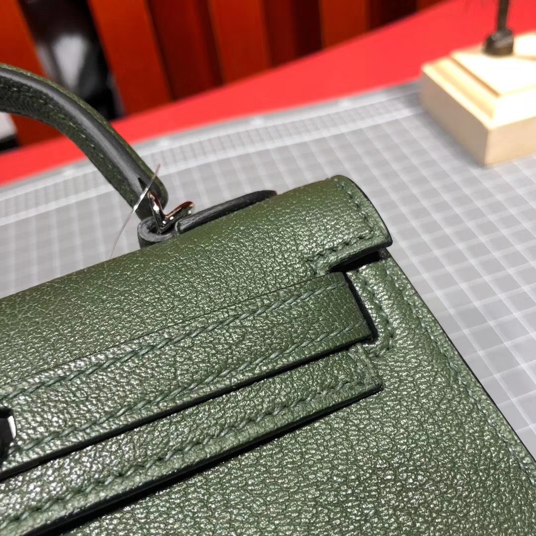Hermes Minikelly2代 爱马仕英国绿顶级山羊皮迷你凯莉包2代手拿包 银扣