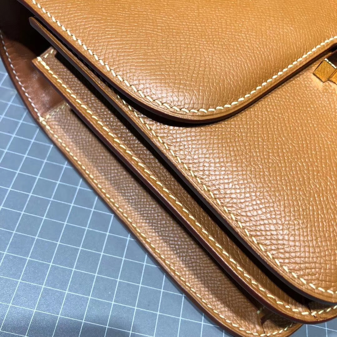 爱马仕康斯坦包尺寸 Hermes Constance24CM CK75土黄色原厂掌纹牛皮 金扣