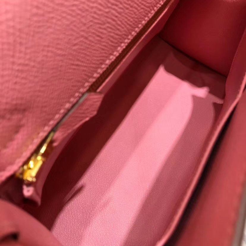 爱马仕凯莉包价格 Hermes Kelly28CM 奶昔粉进口Epsom牛皮 金扣