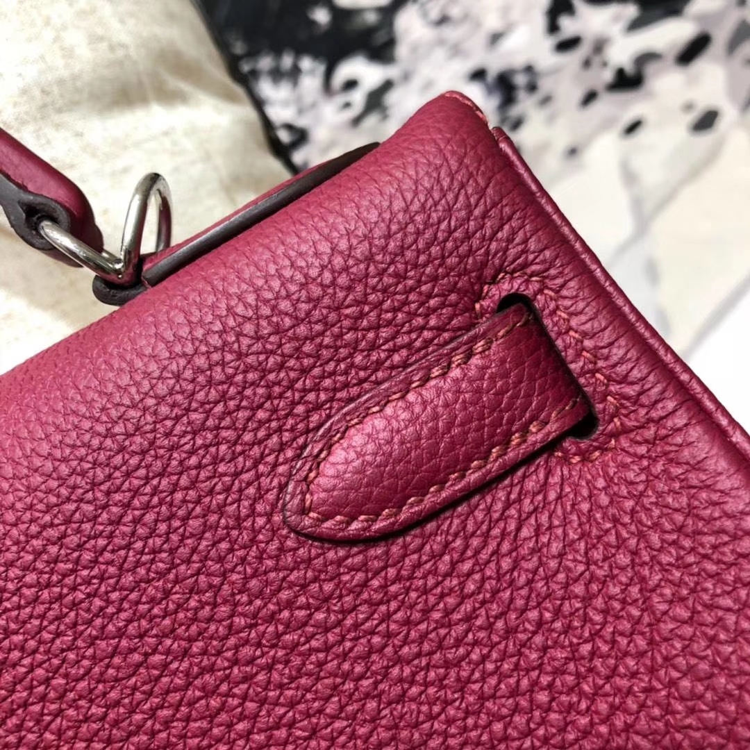 爱马仕Kelly女包 Hermes Kelly32CM 宝石红原厂Togo牛皮 银扣