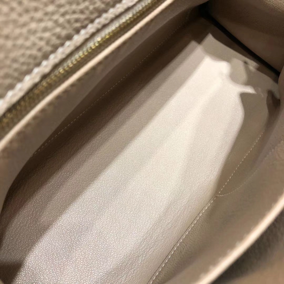爱马仕凯莉包尺寸 Hermes Kelly32CM 浅灰色原厂御用小牛皮 金扣