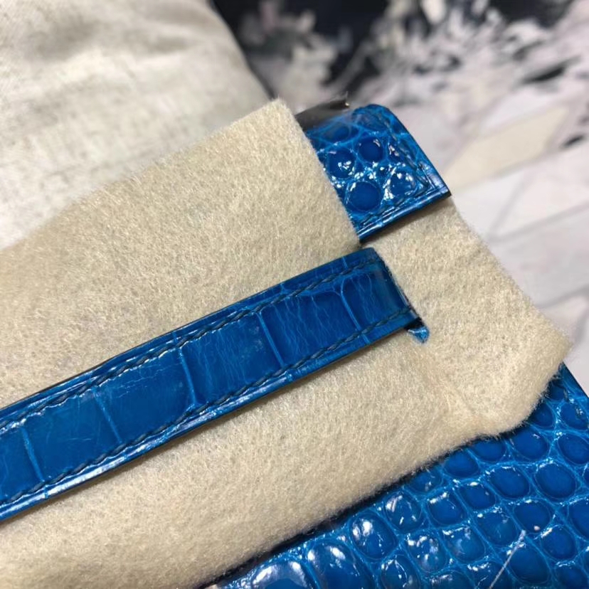 Hermes Minikelly22CM 爱马仕希腊蓝亮光鳄鱼皮迷你凯莉包手包 金扣