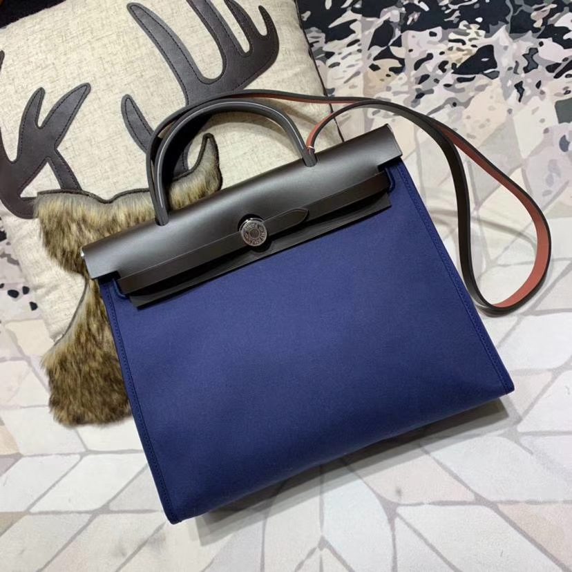 爱马仕新款包包 Hermes Herbag31CM 马鞍皮拼帆布宝石蓝手提单肩斜挎包