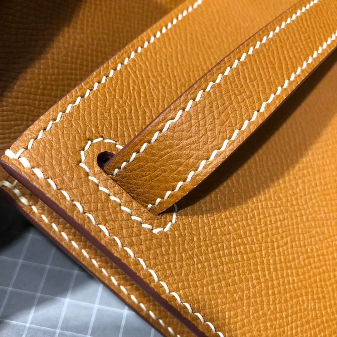 爱马仕手拿包 Hermes Kelly Cut CK75土黄色原厂掌纹牛皮晚宴包 银扣