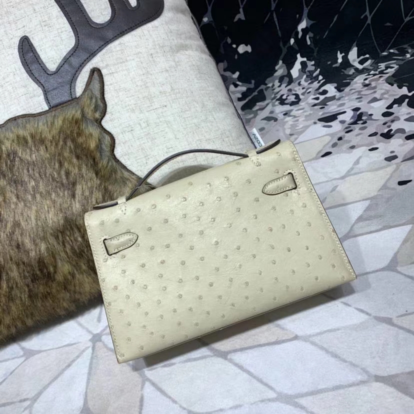 Hermes Minikelly Pochette22CM 爱马仕CC10奶昔白南非鸵鸟皮迷你凯莉包 银扣