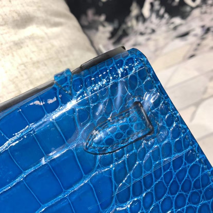 Hermes Minikelly22CM 爱马仕希腊蓝亮光鳄鱼皮迷你凯莉包手包 金扣