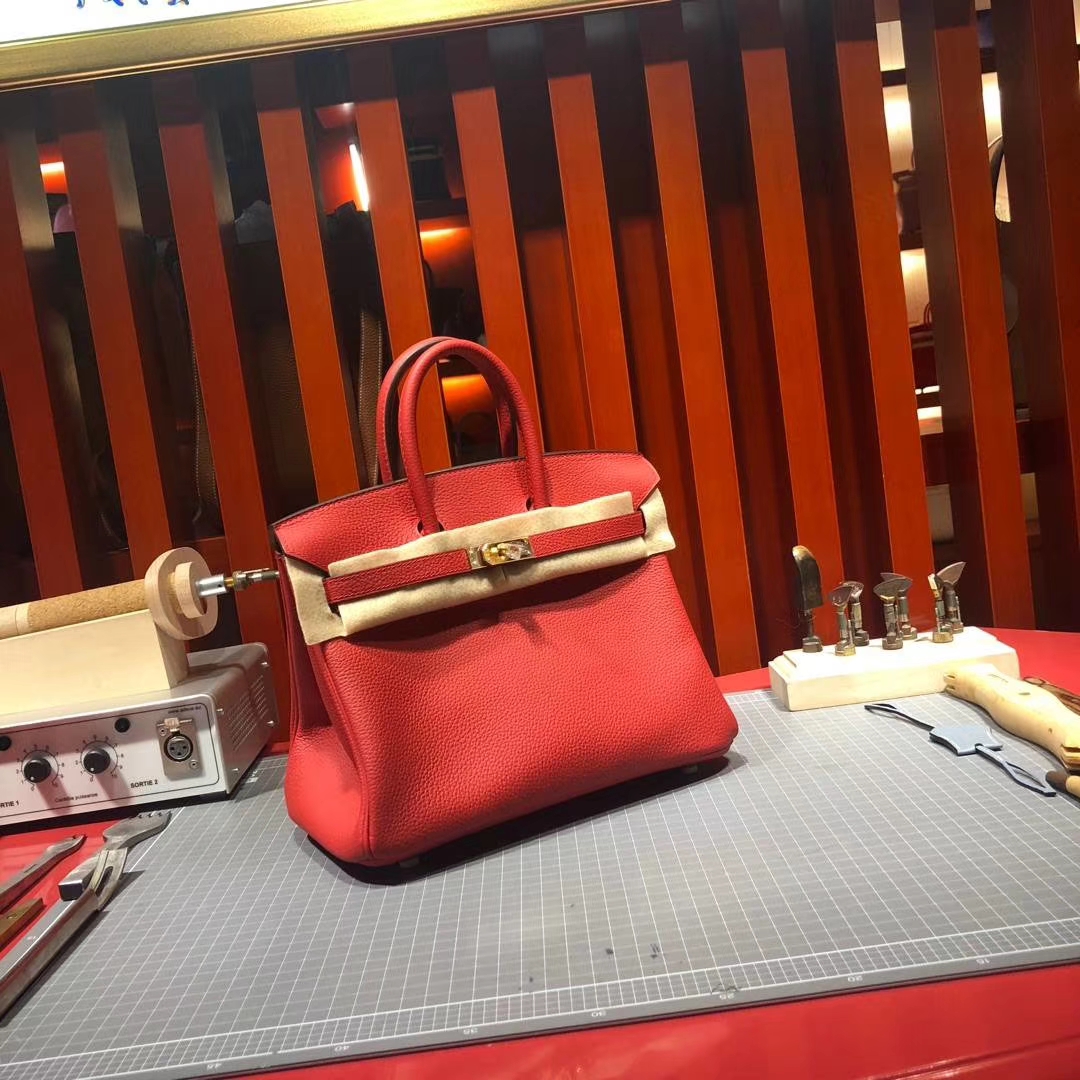 广州包包批发 Hermes爱马仕S5蕃茄红法国顶级荔枝纹牛皮铂金包Birkin25CM 金扣