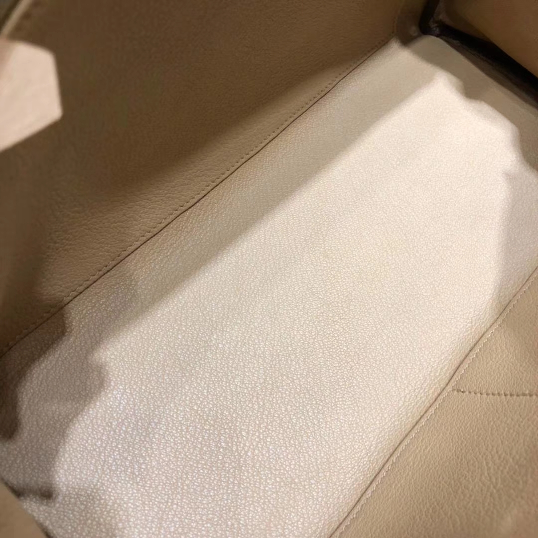 Hermes包包价格 爱马仕杏色原厂御用小牛皮Kelly32CM凯莉包 银扣